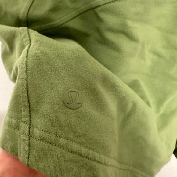 Lululemon Inner Glow shorts - Picture 5 of 8